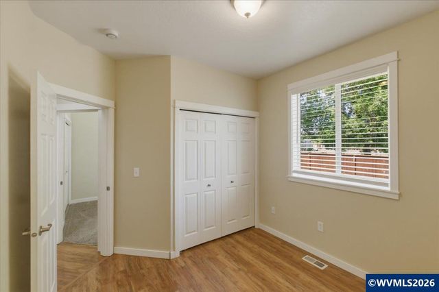 900 Trinity St NE, Albany, OR 97322