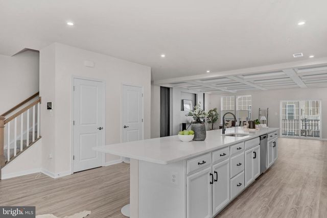 10439 JOHN GLENN ST, Lanham, MD 20706