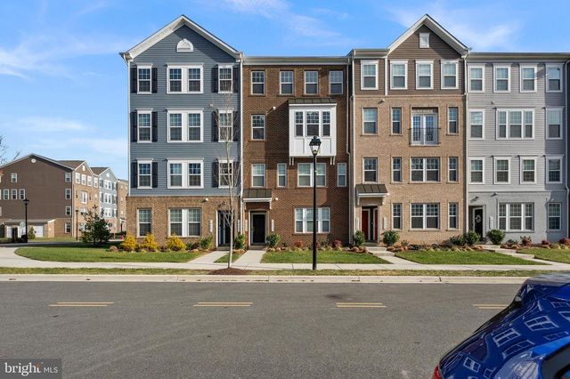 10439 JOHN GLENN ST, Lanham, MD 20706