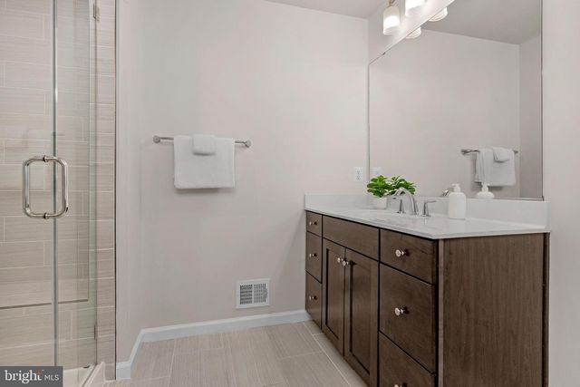 10439 JOHN GLENN ST, Lanham, MD 20706