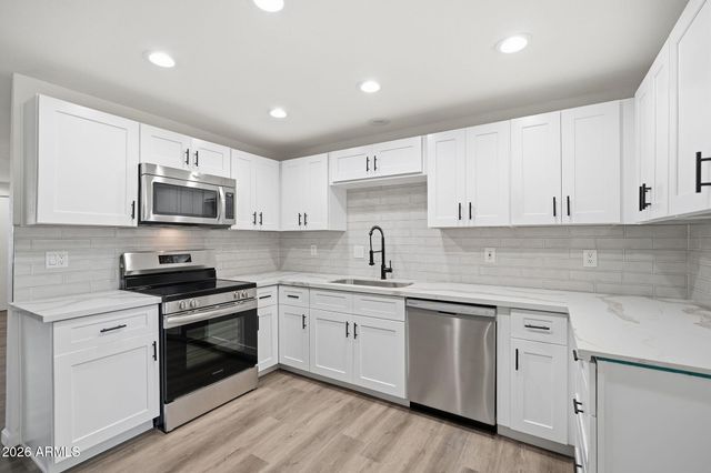 3620 E Ludlow Drive, Phoenix, AZ 85032