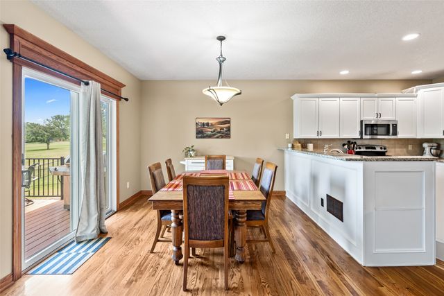 4850 Andrews Place, Pleasant Hill, IA 50327