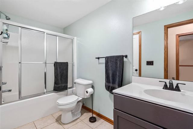 4850 Andrews Place, Pleasant Hill, IA 50327