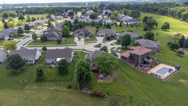 4850 Andrews Place, Pleasant Hill, IA 50327