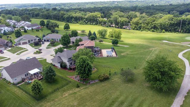 4850 Andrews Place, Pleasant Hill, IA 50327