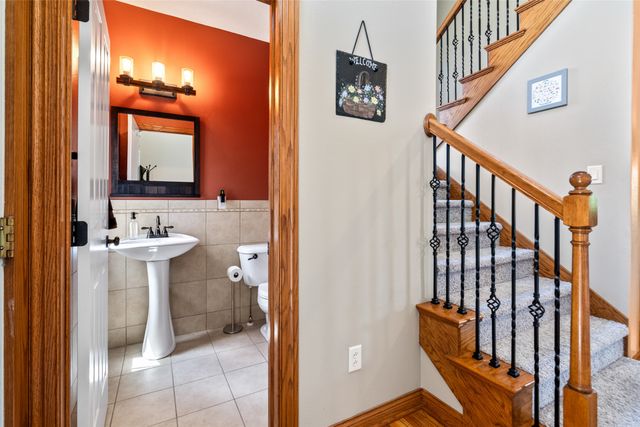4850 Andrews Place, Pleasant Hill, IA 50327