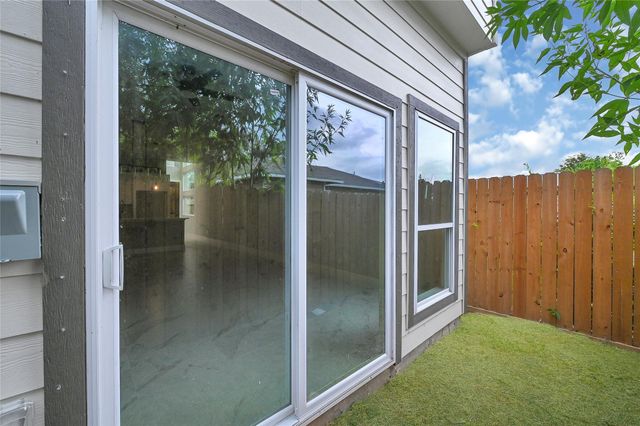 7940 Angus Street, Houston, TX 77028