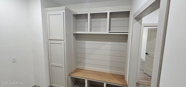 10884 COUNTRY AIRE MEADOWS COURT, Holts Summit, MO 65043