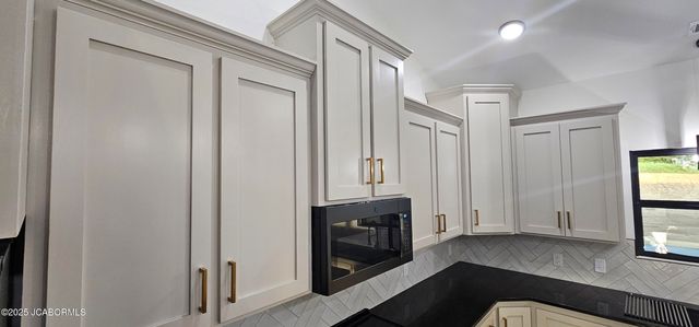 10884 COUNTRY AIRE MEADOWS COURT, Holts Summit, MO 65043