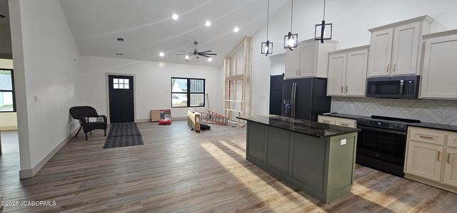 10884 COUNTRY AIRE MEADOWS COURT, Holts Summit, MO 65043