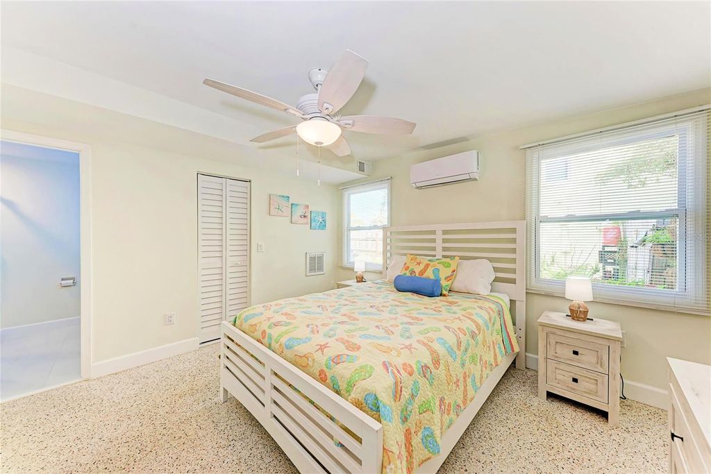 Image 15 of property listing at 503 BAYVIEW DRIVE, Holmes Beach, FL 34217