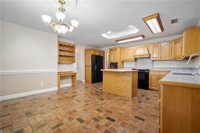 8850 Lister Dairy Road, Creola, AL 36525