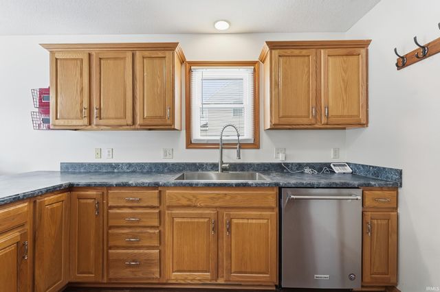 4906 Rocky Knoll Drive, Fort Wayne, IN 46809