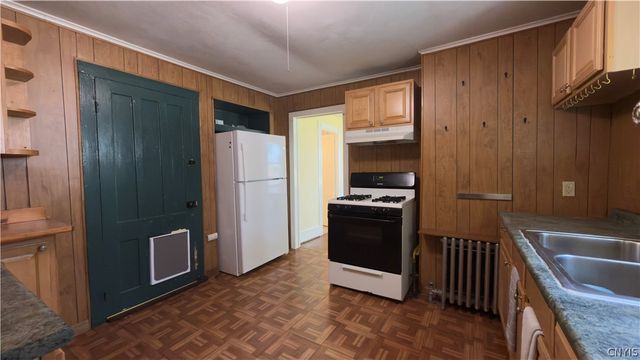 116 West Schuyler Street, Oswego, NY 13126