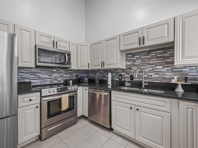 4700 SW ARCHER ROAD 2, Gainesville, FL 32608