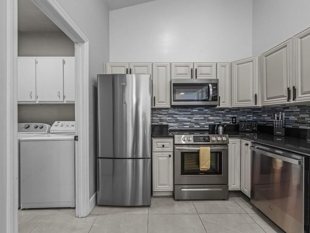 4700 SW ARCHER ROAD 2, Gainesville, FL 32608