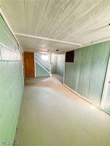 1811 Grace Avenue NE, Canton, OH 44705