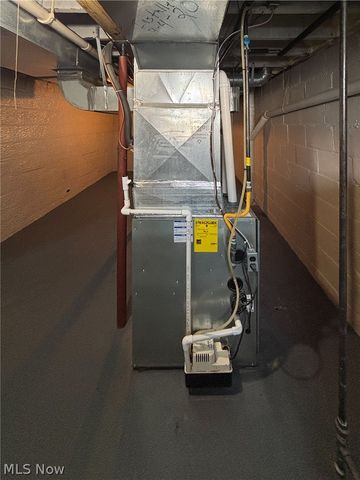 1811 Grace Avenue NE, Canton, OH 44705