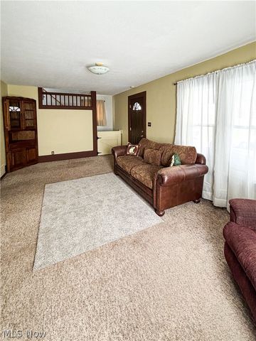 1811 Grace Avenue NE, Canton, OH 44705