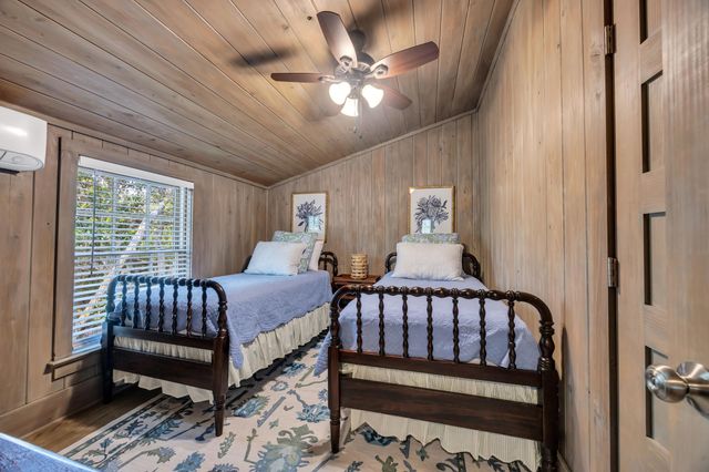 192 Atlantic Ave., Pawleys Island, SC 29585
