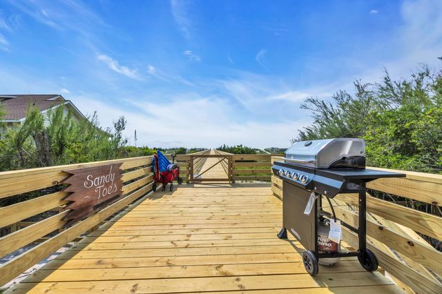 192 Atlantic Ave., Pawleys Island, SC 29585