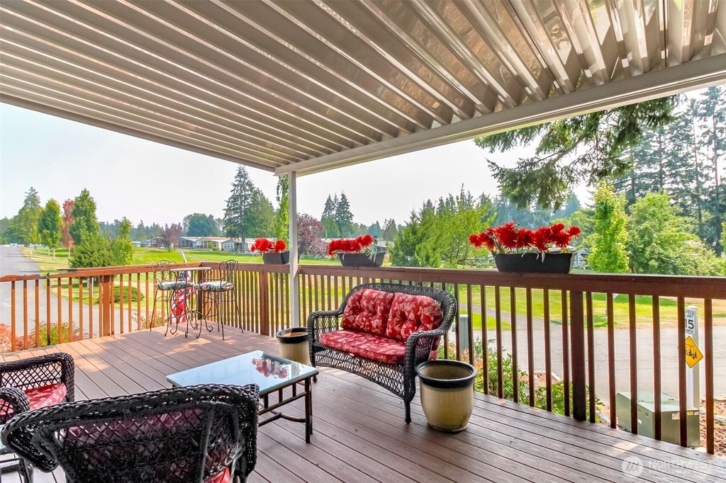 Image 1 of property listing at 2101 S 324th Street #215, Federal Way, WA 98003