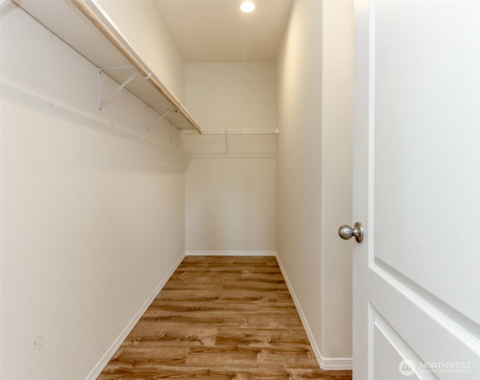 Image 17 of property listing at 2101 S 324th Street #10, Federal Way, WA 98003