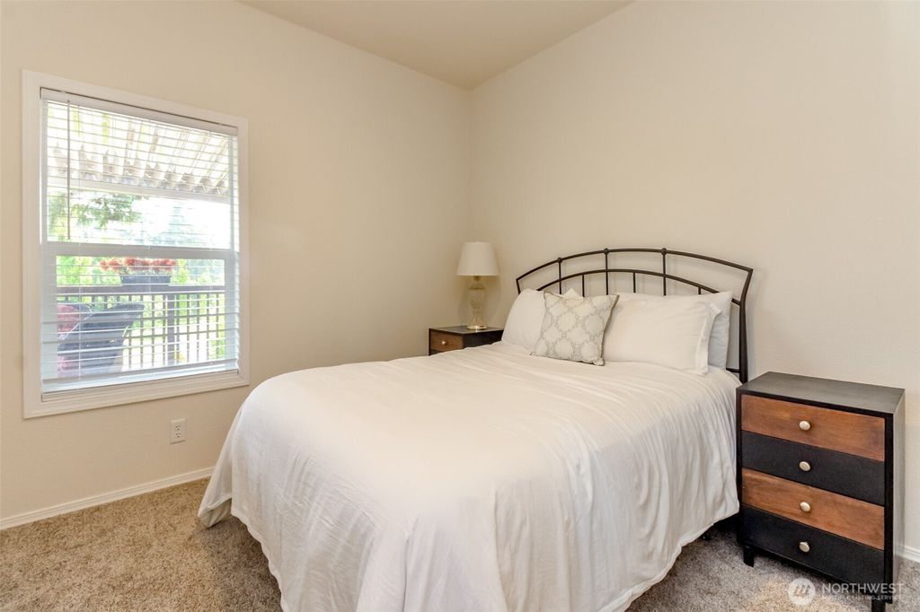 Image 19 of property listing at 2101 S 324th Street #10, Federal Way, WA 98003