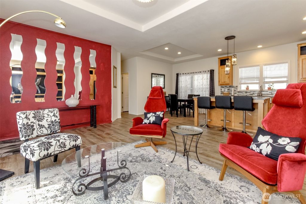 Image 5 of property listing at 2101 S 324th Street #10, Federal Way, WA 98003