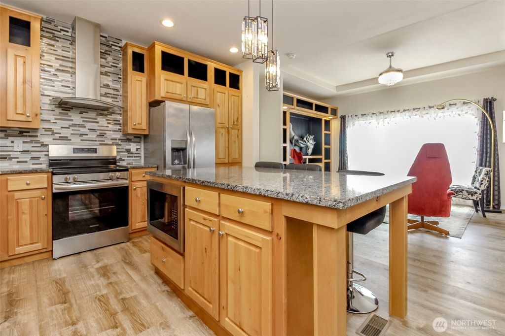 Image 8 of property listing at 2101 S 324th Street #10, Federal Way, WA 98003