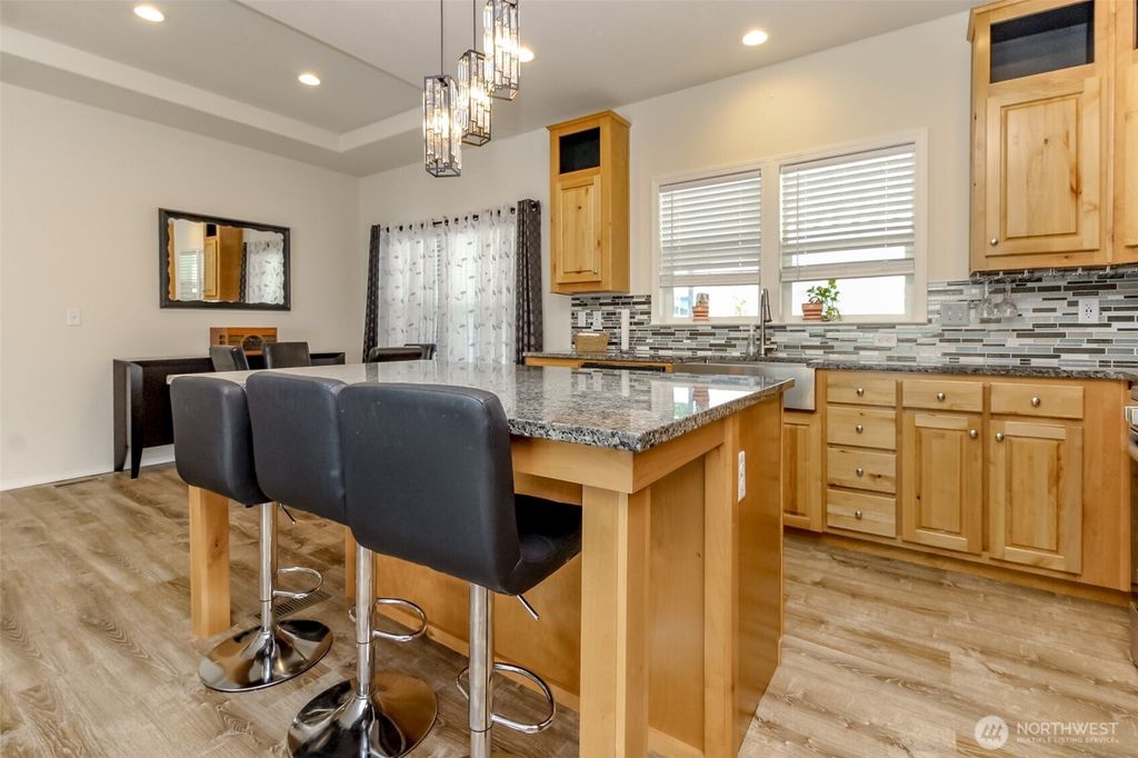 Image 9 of property listing at 2101 S 324th Street #10, Federal Way, WA 98003