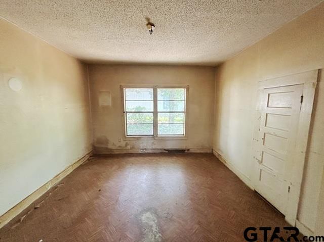 1308 N Whitten Ave, Tyler, TX 75702