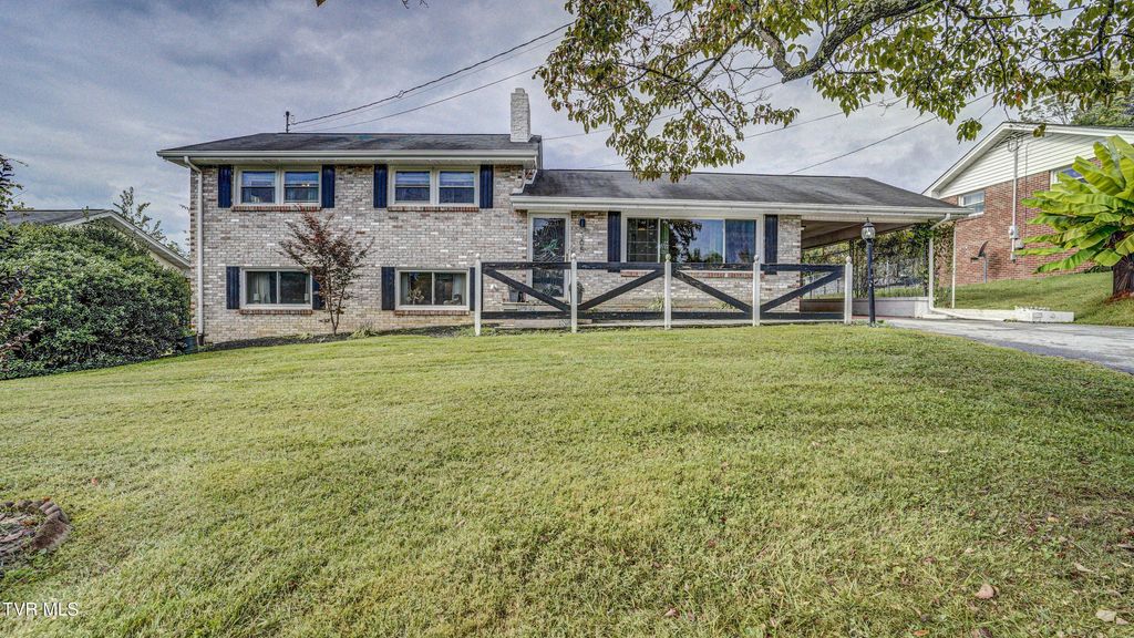 305 Sunnybrook Drive, Bristol, TN 37620
