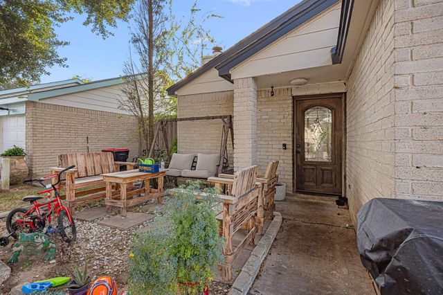 7635 Log Cradle Drive, Houston, TX 77041