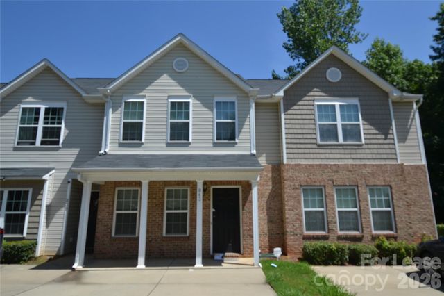 843 Plaza Walk Drive, Charlotte, NC 28215