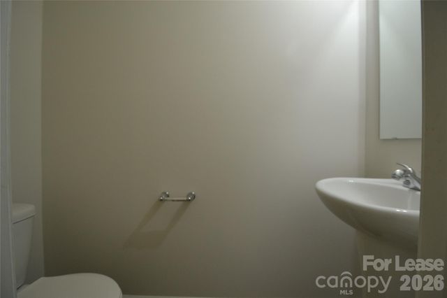 843 Plaza Walk Drive, Charlotte, NC 28215