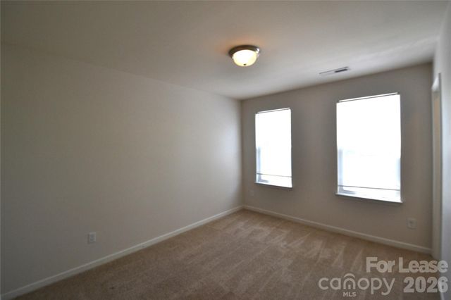 843 Plaza Walk Drive, Charlotte, NC 28215