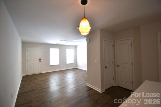 843 Plaza Walk Drive, Charlotte, NC 28215