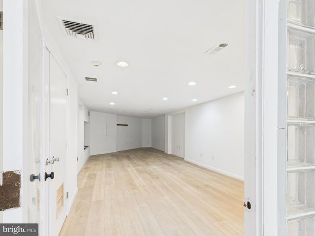 610 S 3RD ST, Philadelphia, PA 19147