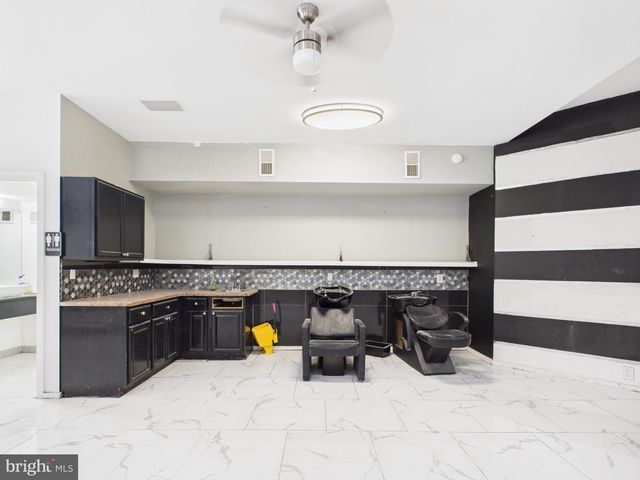 610 S 3RD ST, Philadelphia, PA 19147