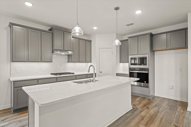 1900 Twisted Tree Lane, Mesquite, TX 75181