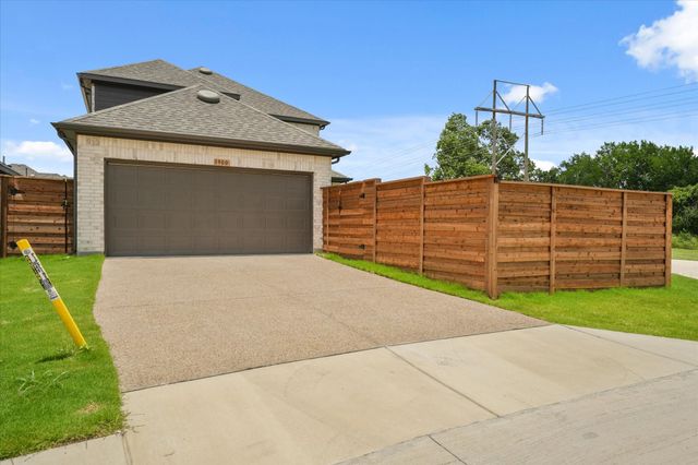1900 Twisted Tree Lane, Mesquite, TX 75181