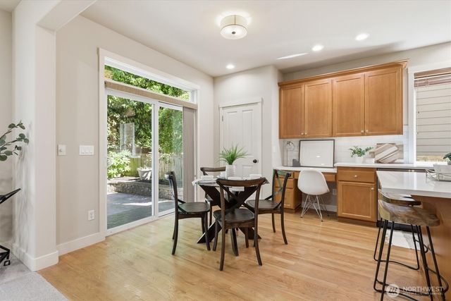 8642 NE 123rd Place, Kirkland, WA 98034