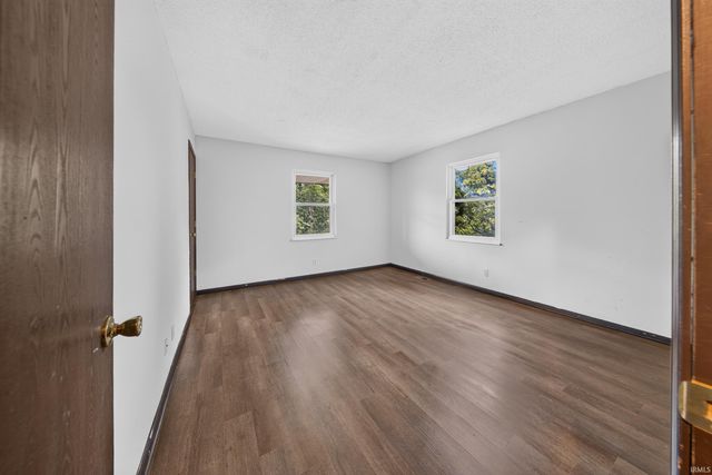 221 S Bosse Avenue, Evansville, IN 47712