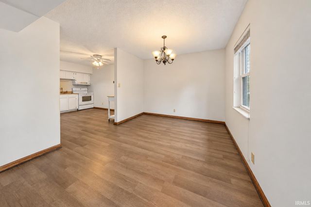 221 S Bosse Avenue, Evansville, IN 47712