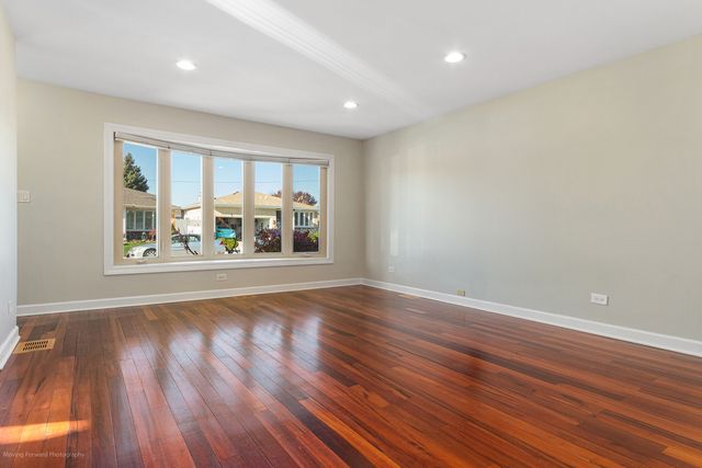 4615 N Maria Court, Chicago, IL 60656