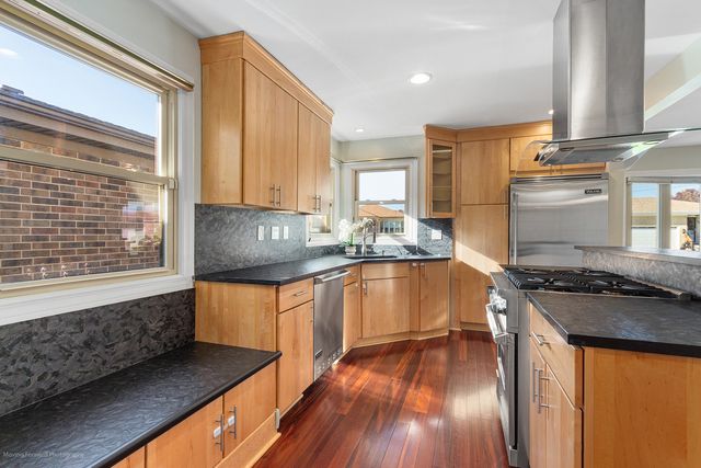 4615 N Maria Court, Chicago, IL 60656