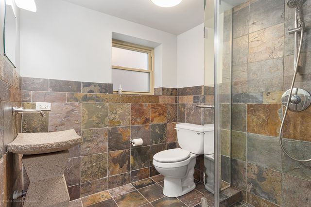 4615 N Maria Court, Chicago, IL 60656