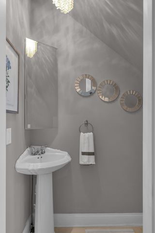 301 Mercury Dr, Franklin, TN 37064