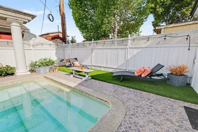 4682 Vista Street, San Diego, CA 92116